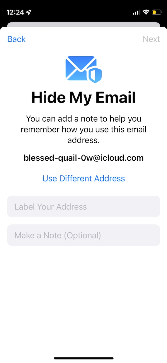 Screenshot of the “Hide My Email” UI in iOS 15.
