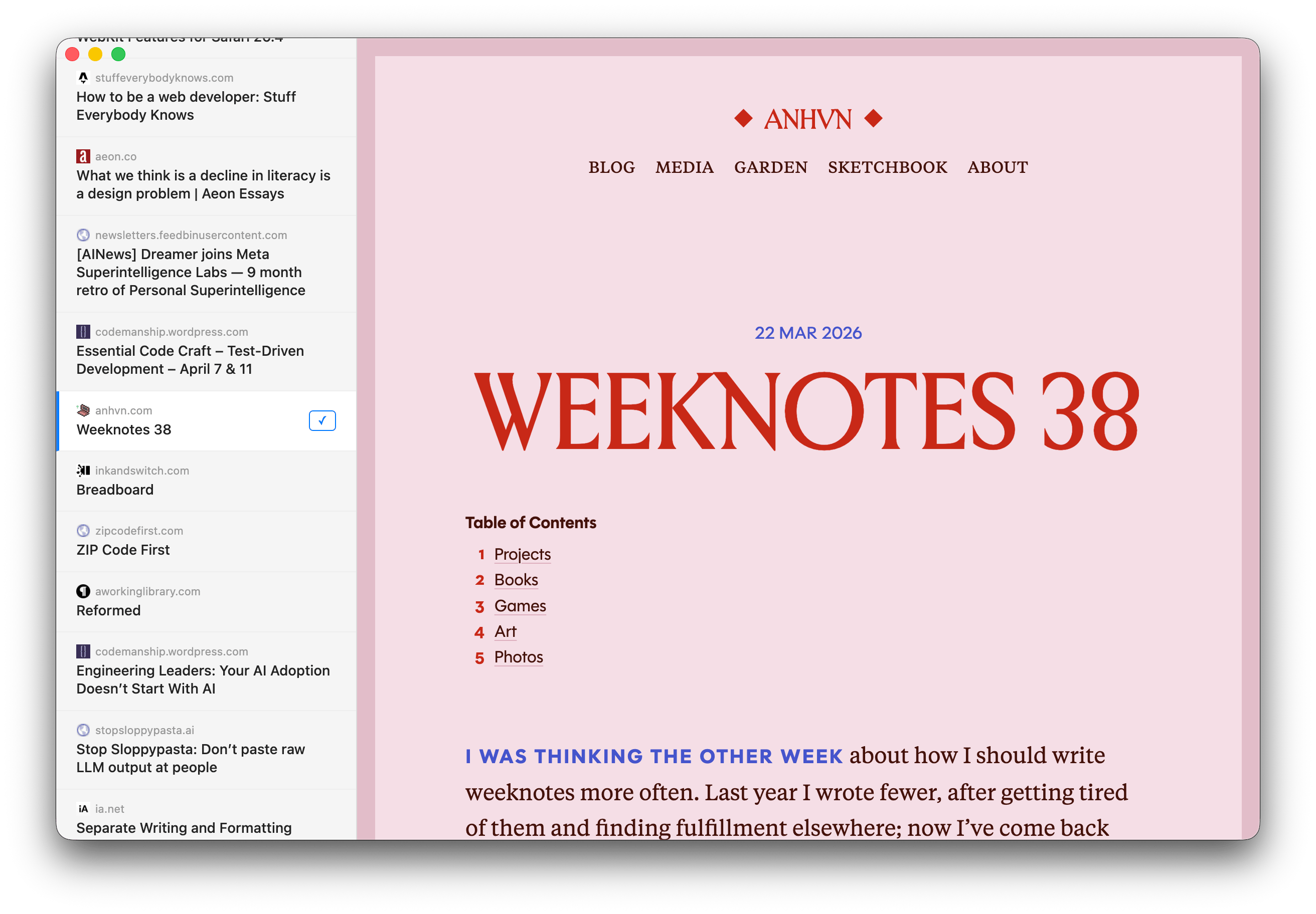 Screenshot of an Electron app showing a list of feed articles in the sidebar and a preview of the selected article on the right.