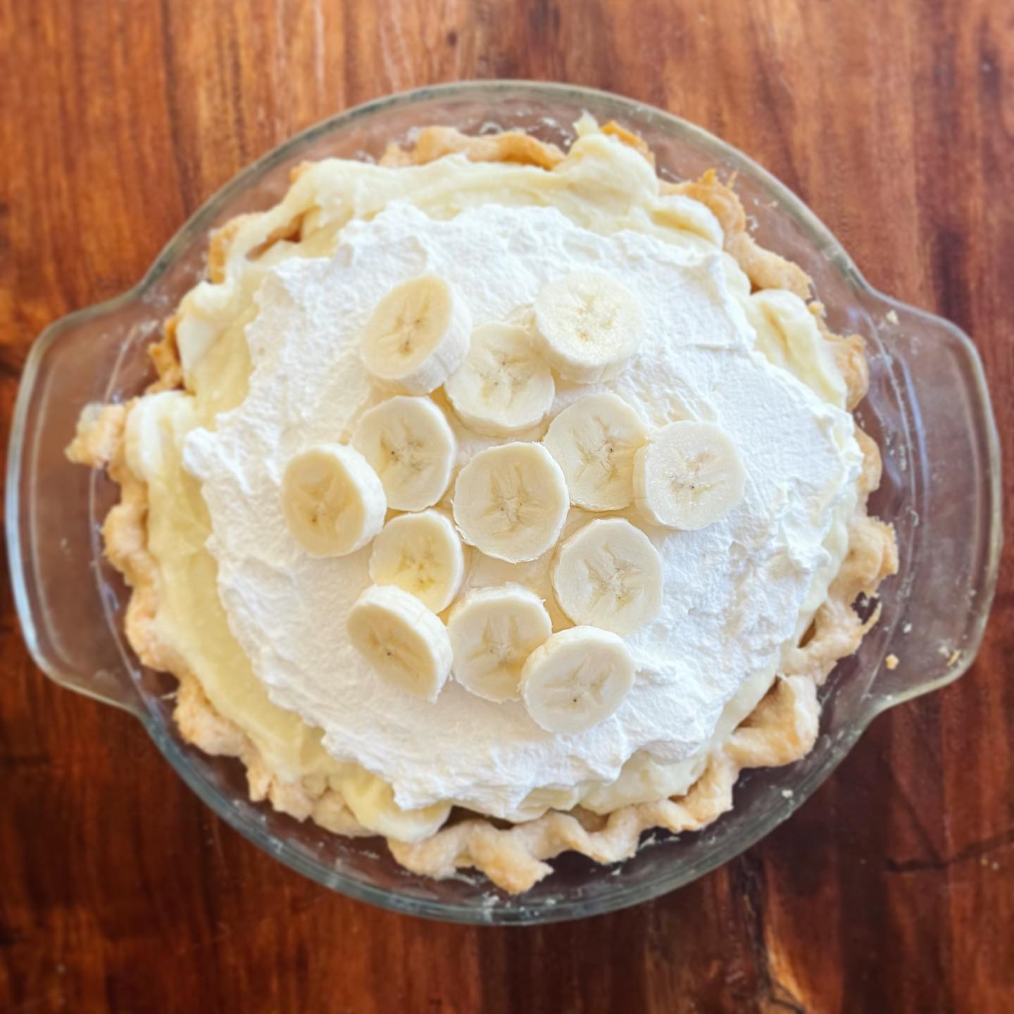 Photograph of a pie from @flyingjpies on Instagram