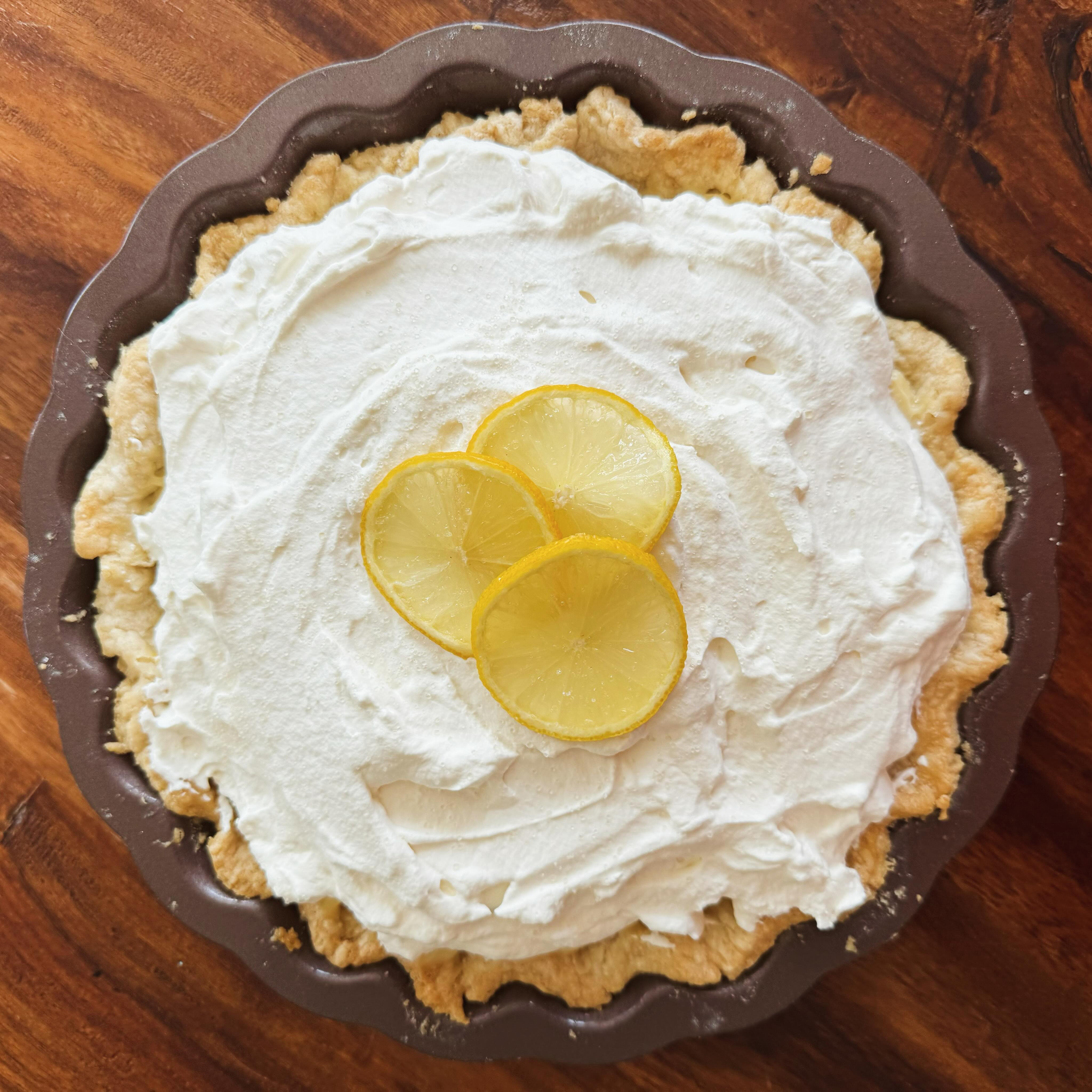 Photograph of a pie from @flyingjpies on Instagram